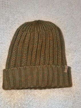 Eddie Bauer Olive Green Ribbed Knit Hat with Black Lining